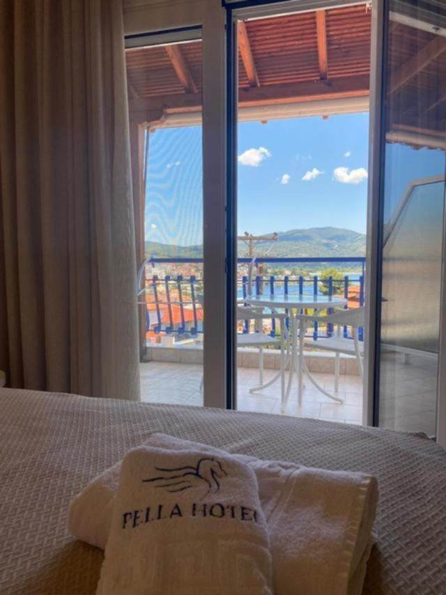 Pella Hotel - New เนโอสมาร์มาราส ภายนอก รูปภาพ