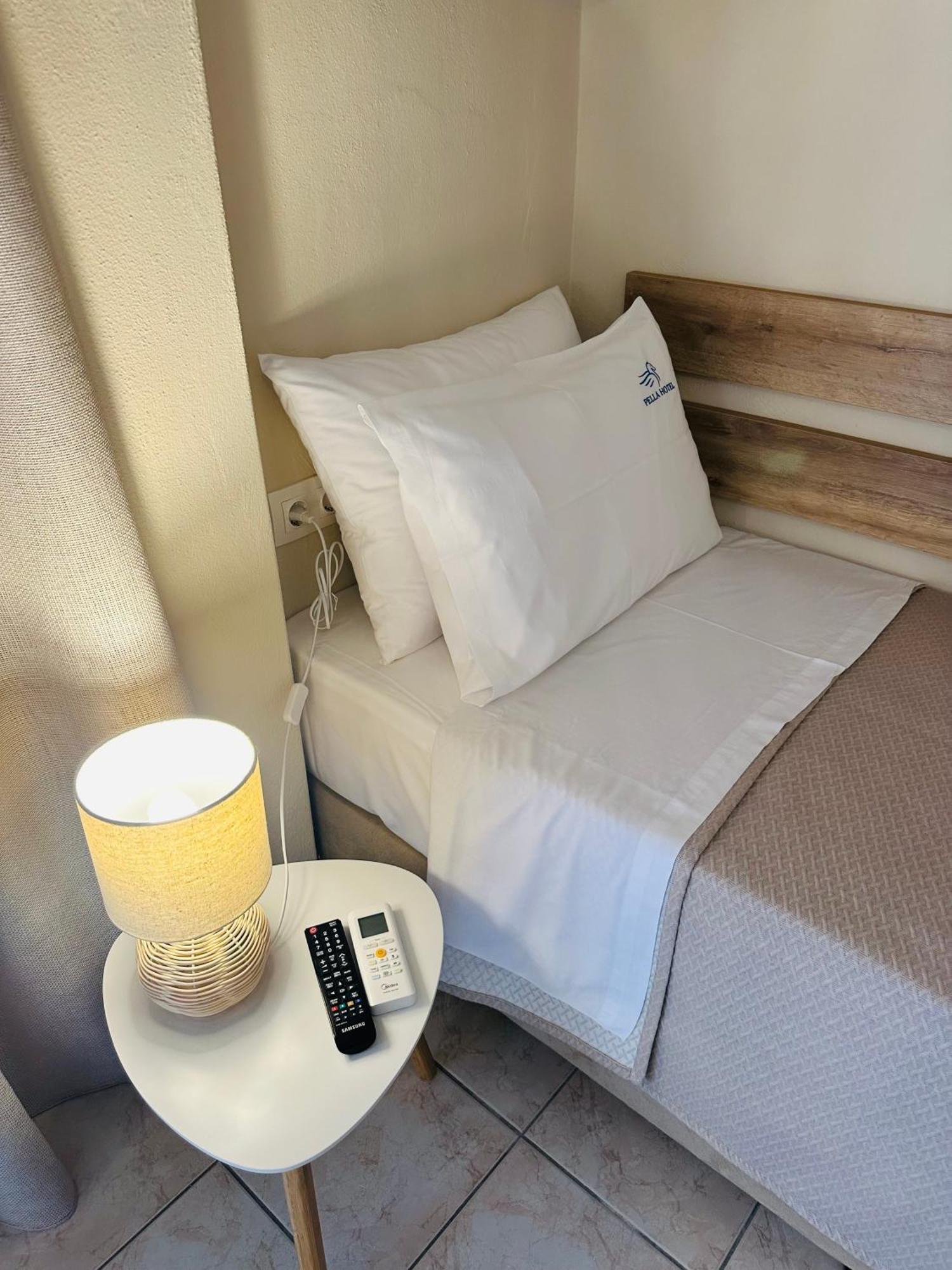 Pella Hotel - New เนโอสมาร์มาราส ภายนอก รูปภาพ